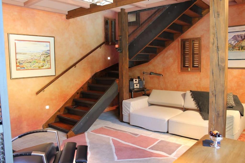 Arty Luxury Barn Apartment *